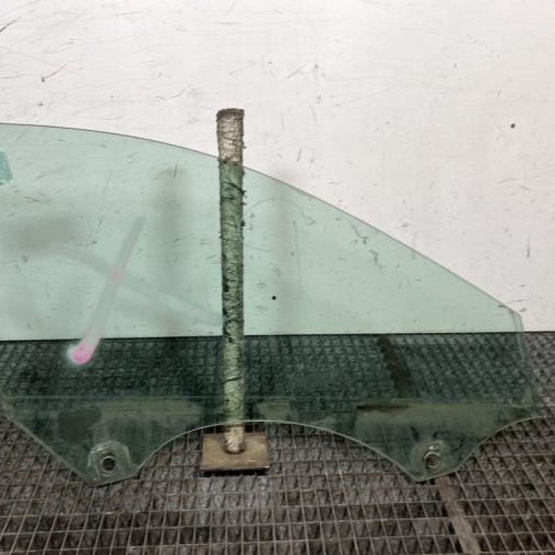 Vitre avant gauche AUDI A3 2 Photo n°4