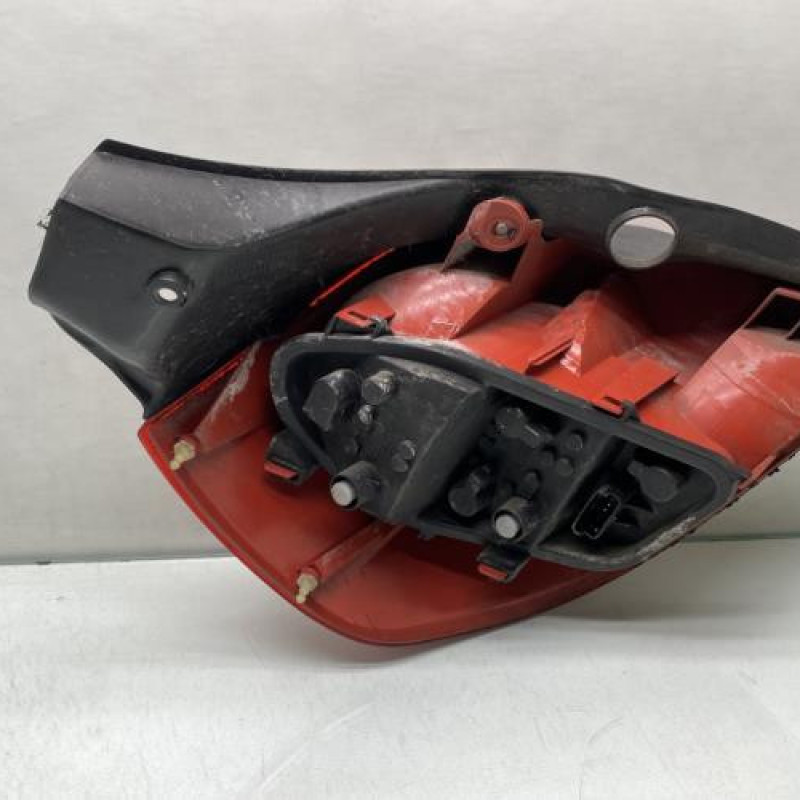 Feu arriere principal droit (feux) RENAULT CLIO 3 Photo n°2