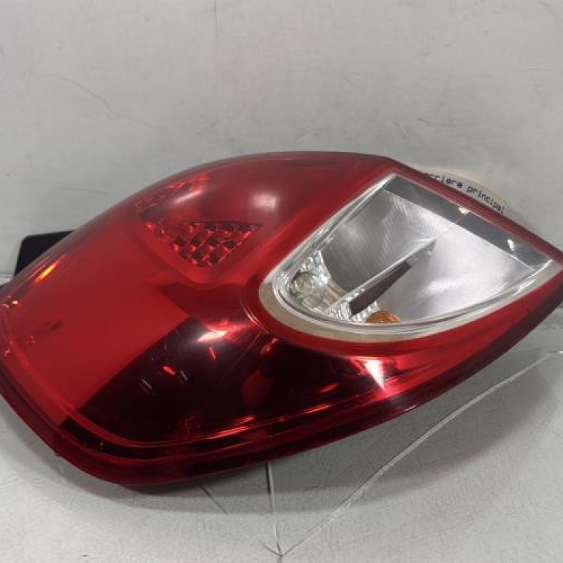 Feu arriere principal gauche (feux) RENAULT CLIO 3 Photo n°2