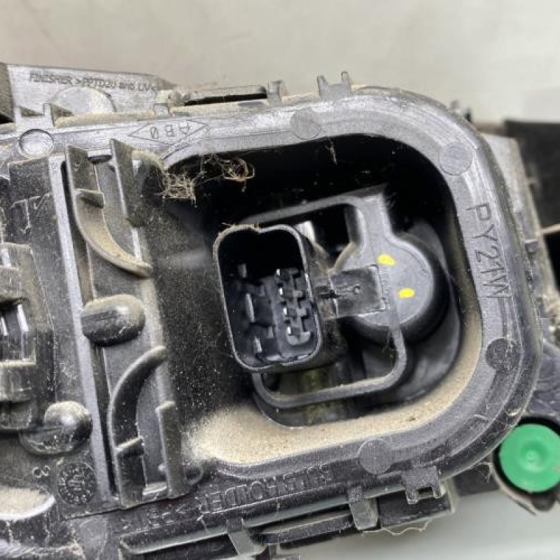 Feu arriere principal droit (feux) RENAULT CLIO 4 Photo n°3