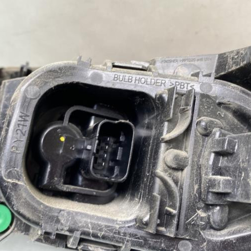 Feu arriere principal gauche (feux) RENAULT CLIO 4 Photo n°3