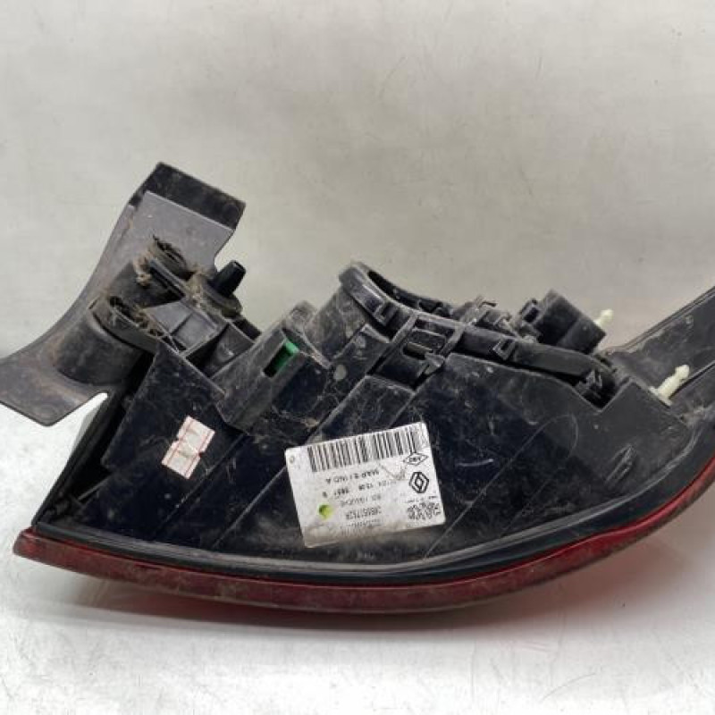 Feu arriere principal gauche (feux) RENAULT CLIO 4 Photo n°4