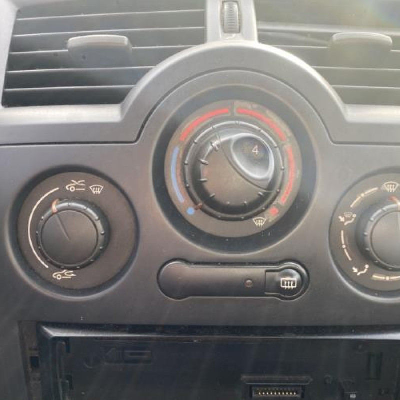 Feu arriere principal droit (feux) RENAULT MEGANE 2 Photo n°11