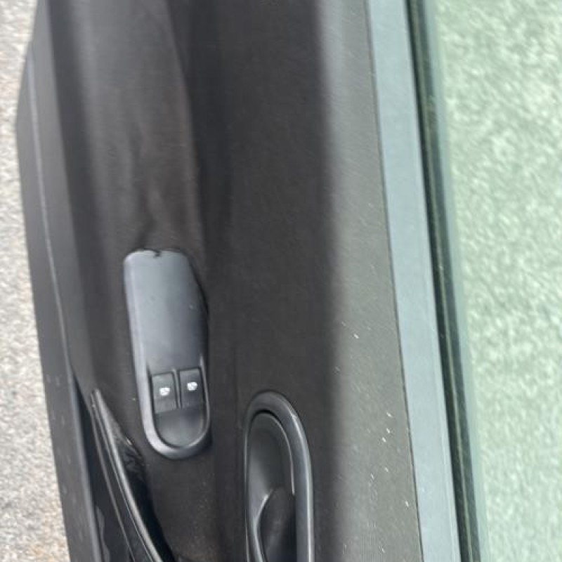 Feu arriere principal droit (feux) RENAULT MEGANE 2 Photo n°20