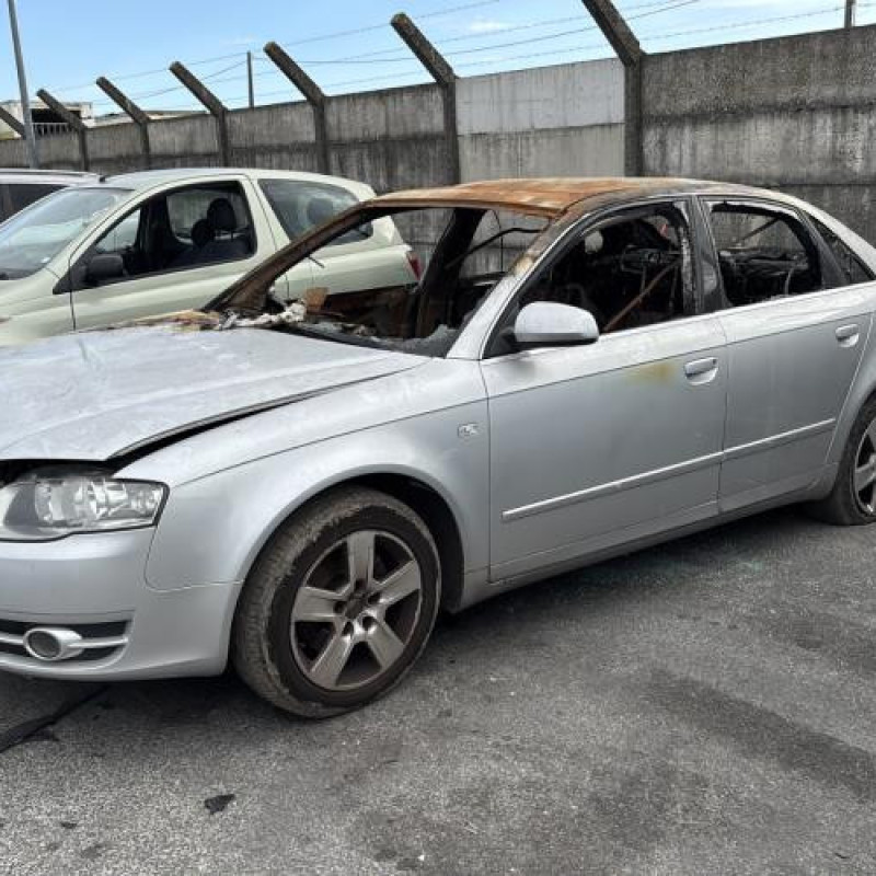 Feu arriere principal gauche (feux) AUDI A4 2 Photo n°6