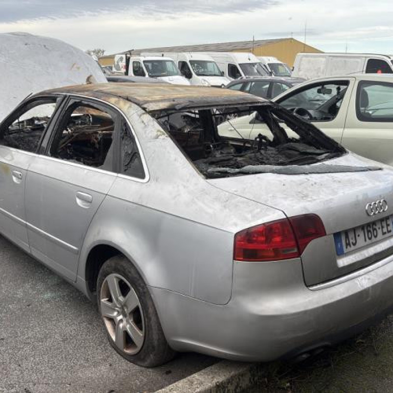 Feu arriere principal gauche (feux) AUDI A4 2 Photo n°9