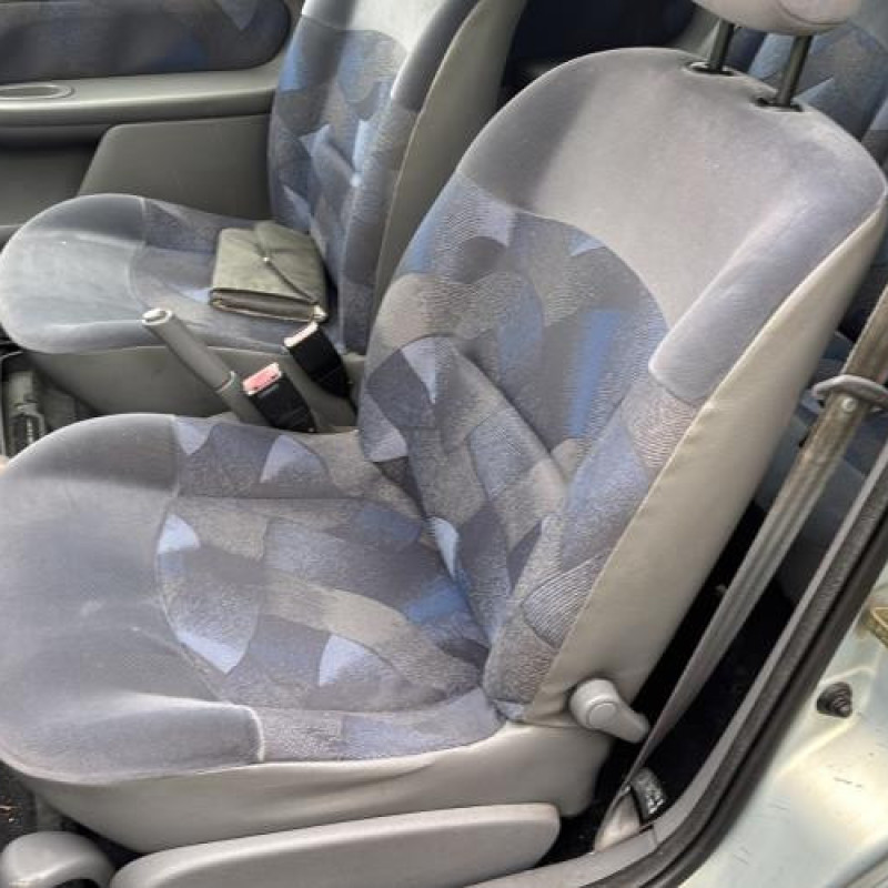 Compteur RENAULT CLIO 2 Photo n°16