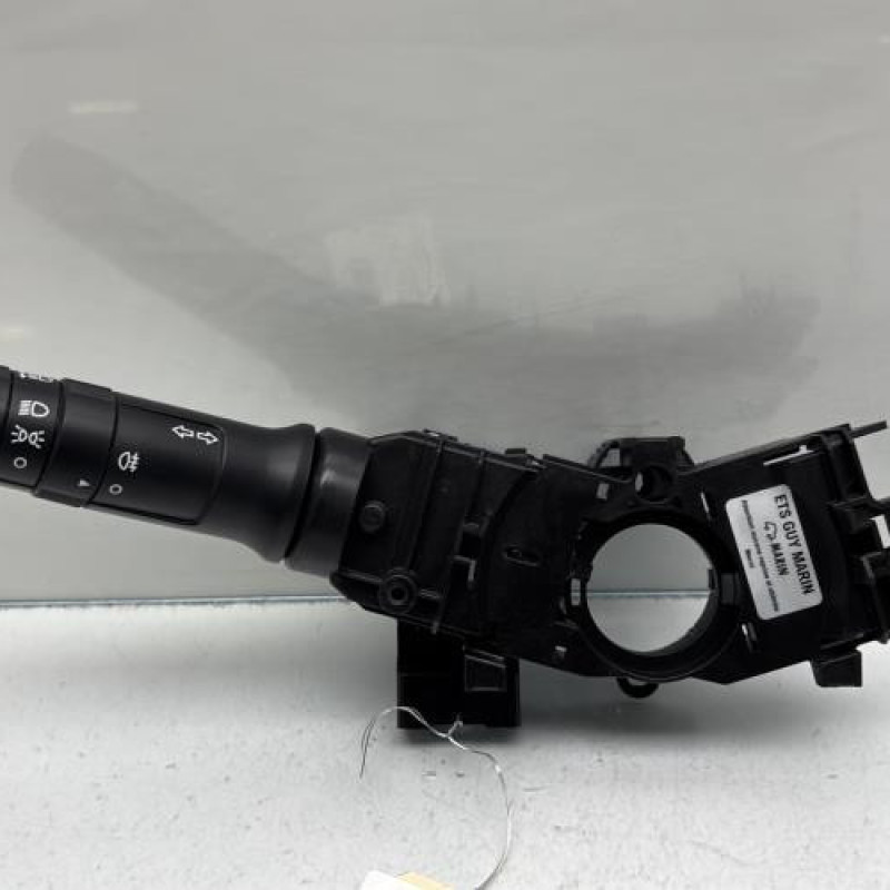 Commodo phare HYUNDAI I 20 1 Photo n°1