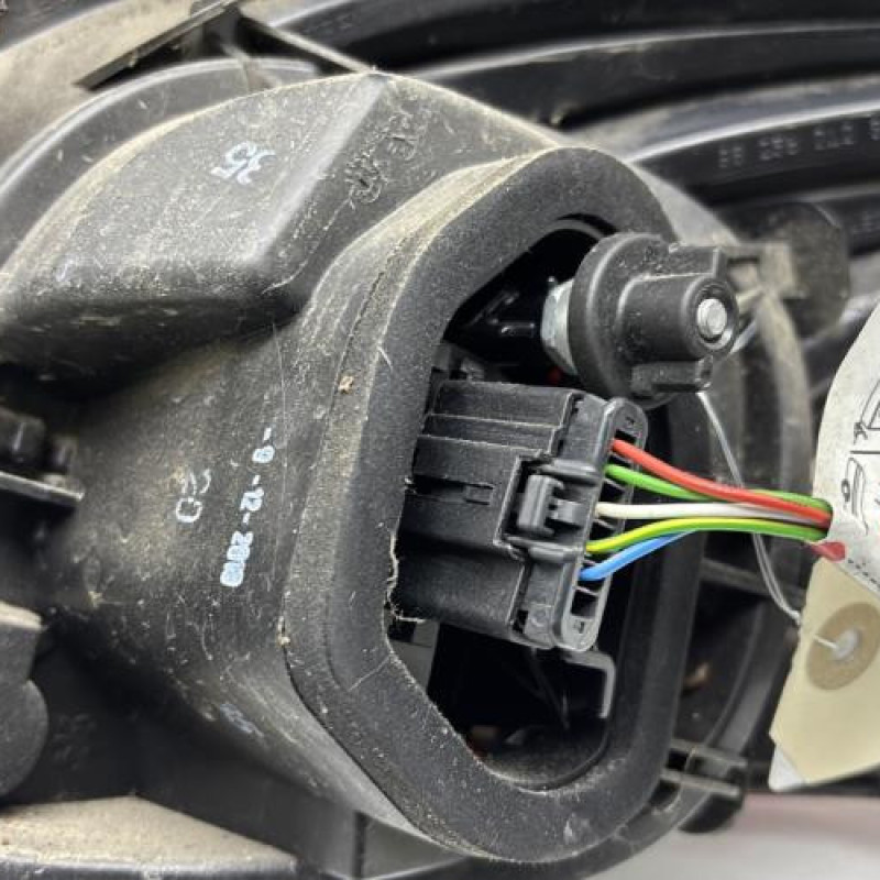 Feu arriere principal gauche (feux) PEUGEOT 208 1 Photo n°6