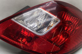 Feu arriere principal droit (feux) OPEL CORSA D Photo n°1