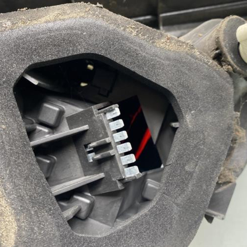 Feu arriere principal droit (feux) OPEL CORSA D Photo n°3