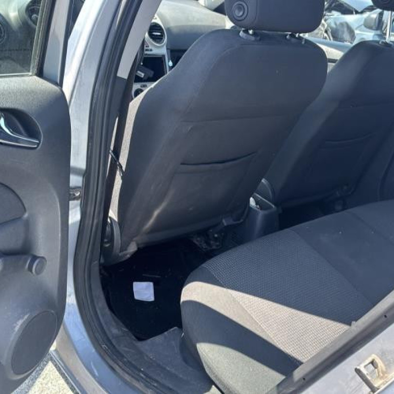 Feu arriere principal droit (feux) OPEL CORSA D Photo n°13