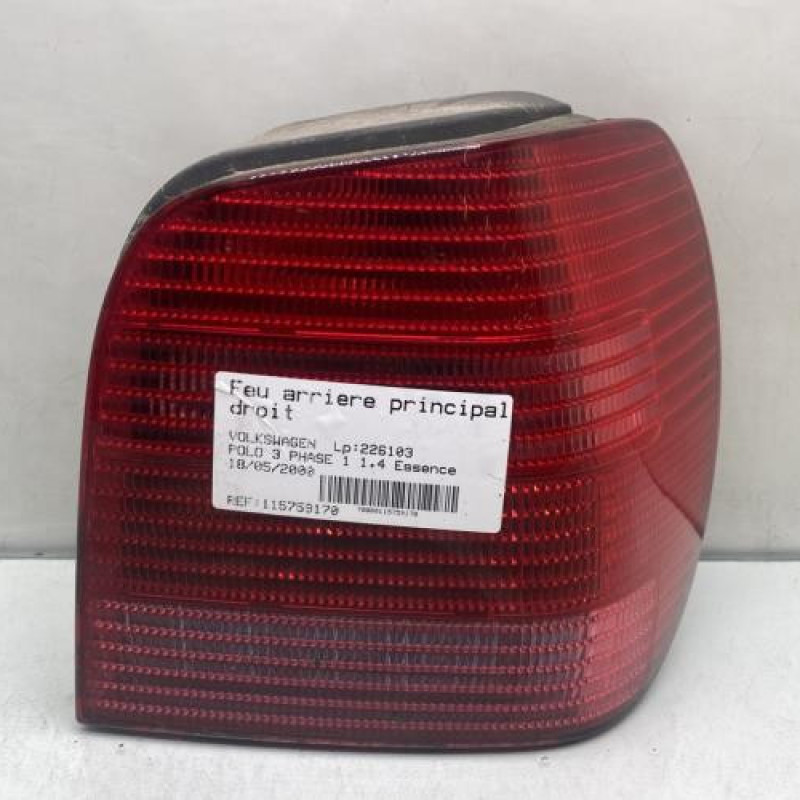 Feu arriere principal droit (feux) VOLKSWAGEN POLO 3 Photo n°1