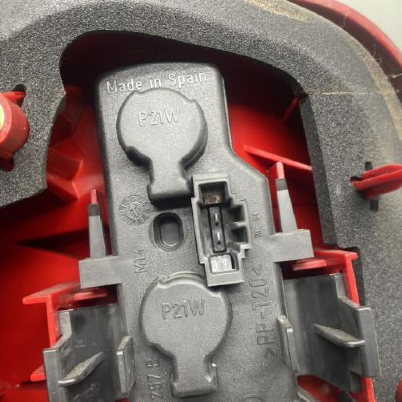 Feu arriere principal droit (feux) VOLKSWAGEN POLO 3 Photo n°3