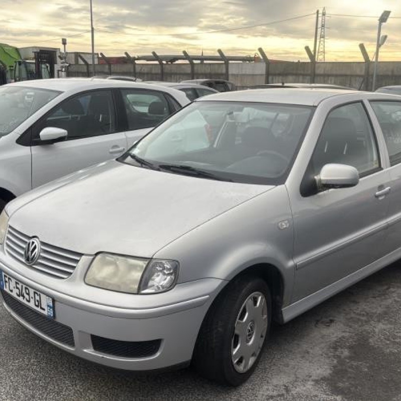 Feu arriere principal droit (feux) VOLKSWAGEN POLO 3 Photo n°5