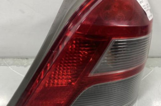 Feu arriere principal droit (feux) TOYOTA YARIS 2 Photo n°1