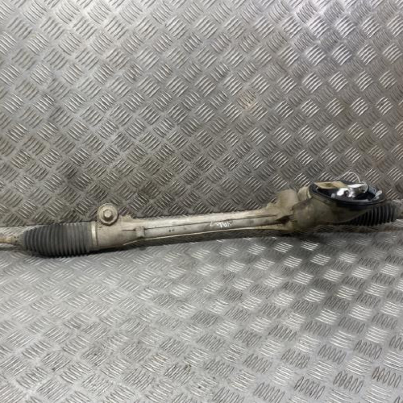 Cremaillere assistee TOYOTA YARIS 2 Photo n°1