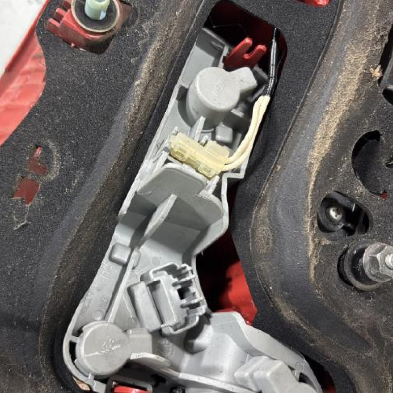 Feu arriere principal droit (feux) TOYOTA AURIS 1 Photo n°3