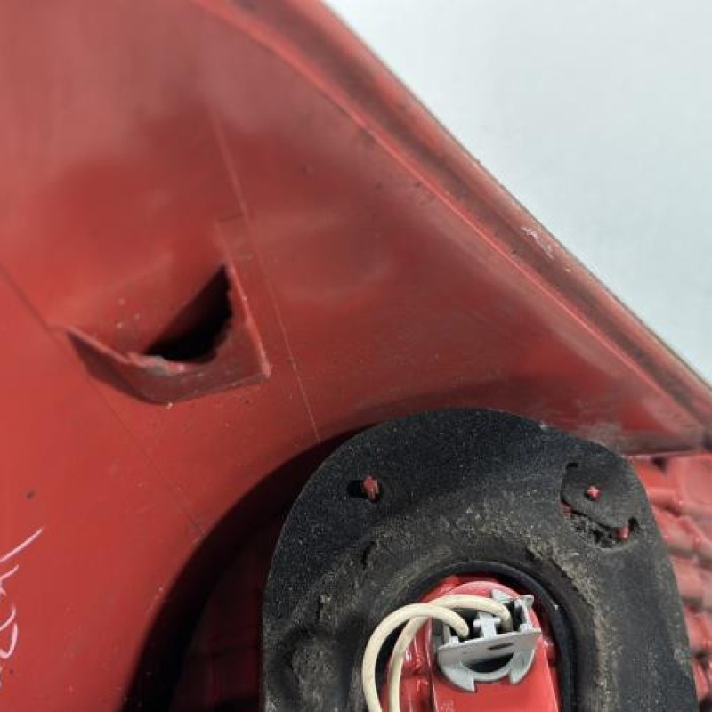 Feu arriere principal gauche (feux) TOYOTA AURIS 1 Photo n°5