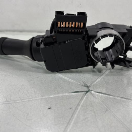 Commodo phare TOYOTA AURIS 1