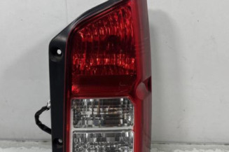 Feu arriere principal droit (feux) NISSAN PATHFINDER 2 Photo n°1