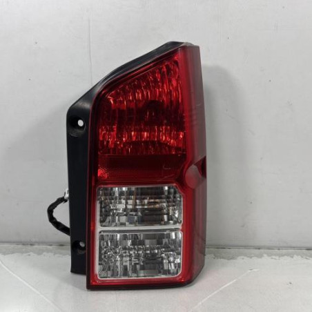 Feu arriere principal droit (feux) NISSAN PATHFINDER 2 Photo n°1
