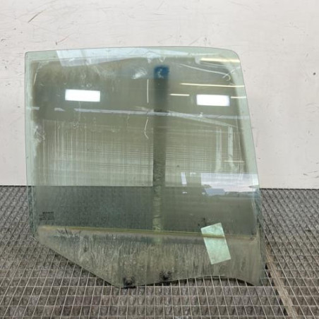 Vitre arriere droit RENAULT CLIO 2 Photo n°1