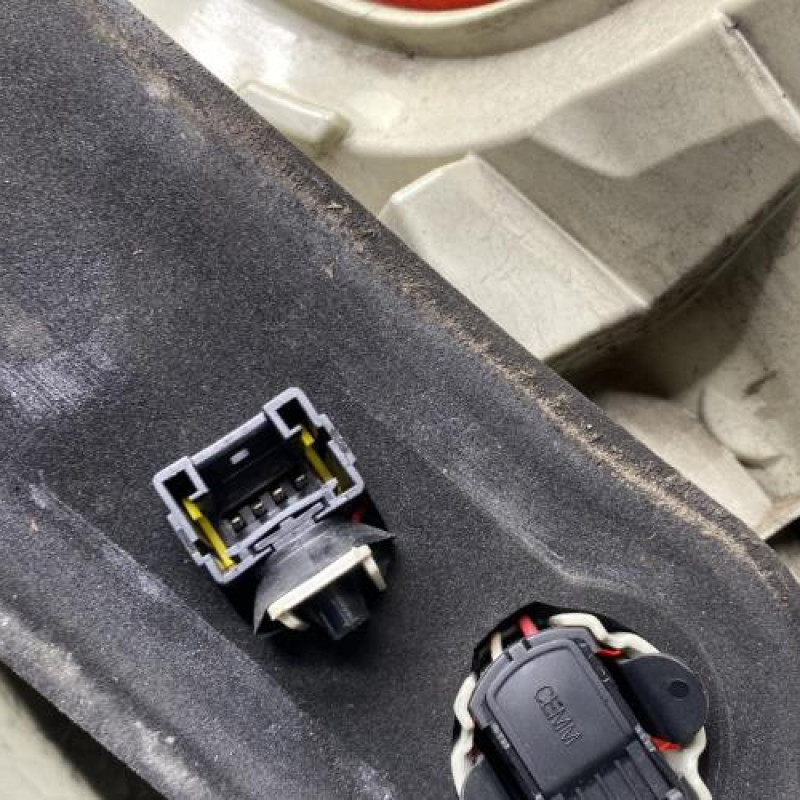 Feu arriere principal gauche (feux) RENAULT GRAND SCENIC 3 Photo n°3