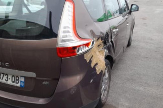 Face avant RENAULT GRAND SCENIC 3