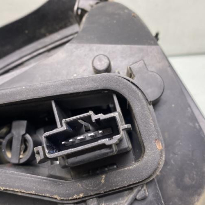 Feu arriere principal droit (feux) CITROEN DS3 Photo n°3