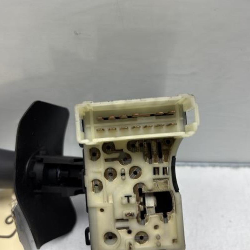 Commodo d'essuie glaces RENAULT CLIO 2 Photo n°4