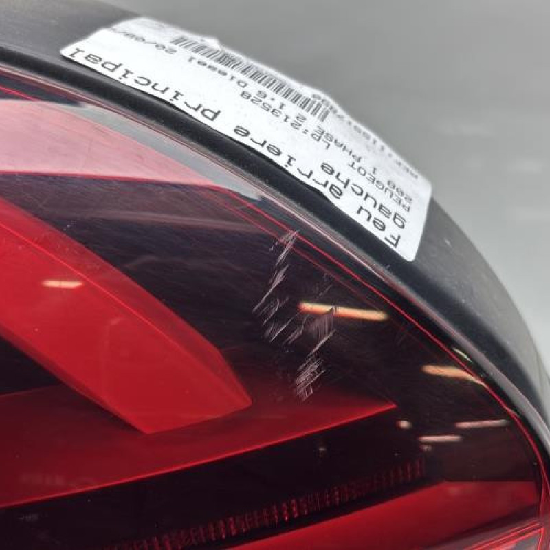 Feu arriere principal gauche (feux) PEUGEOT 208 1 Photo n°4