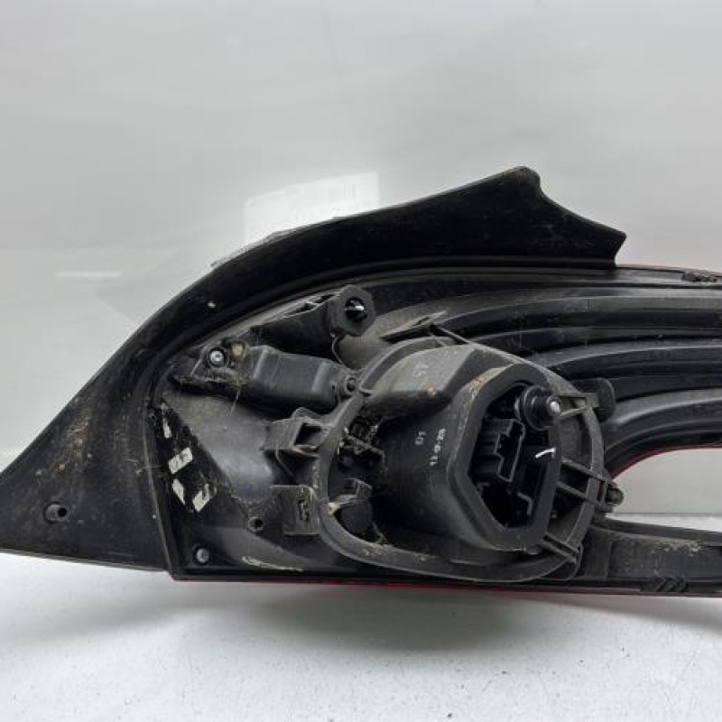 Feu arriere principal gauche (feux) PEUGEOT 208 1 Photo n°5