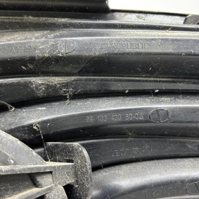 Feu arriere principal gauche (feux) PEUGEOT 208 1 Photo n°7