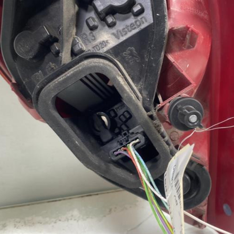 Feu arriere principal droit (feux) PEUGEOT 207 Photo n°6