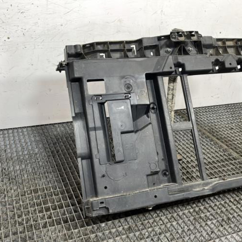 Face avant PEUGEOT 208 1 Photo n°2