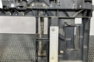 Face avant PEUGEOT 208 1