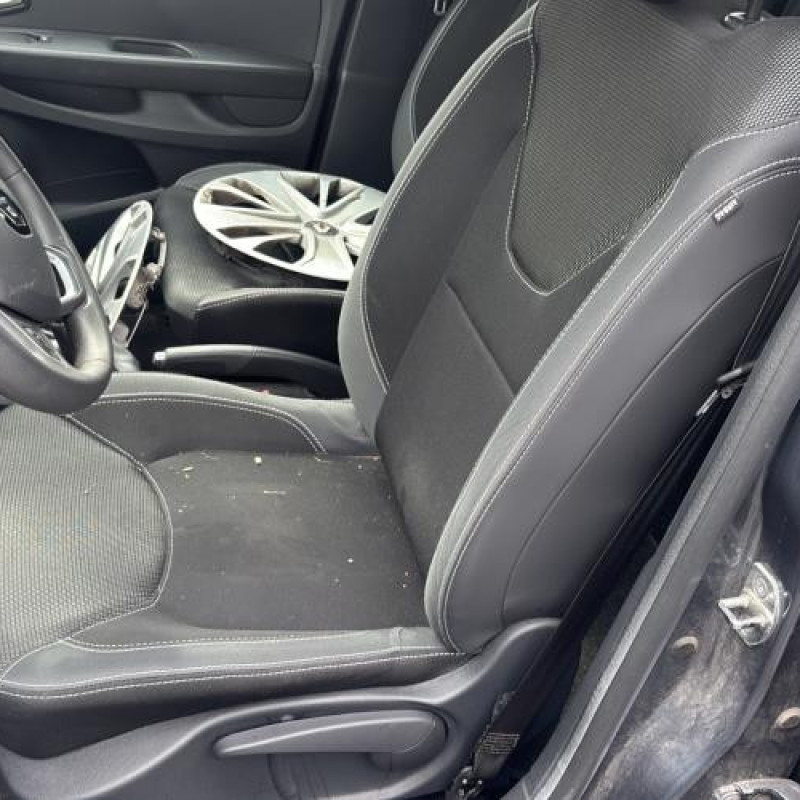 Compteur RENAULT CLIO 4 Photo n°15