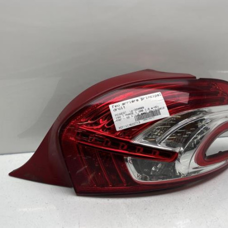 Feu arriere principal droit (feux) PEUGEOT 208 1 Photo n°1