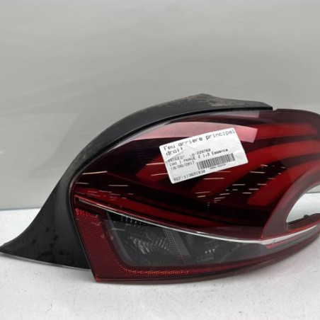 Feu arriere principal droit (feux) PEUGEOT 208 1 Photo n°1
