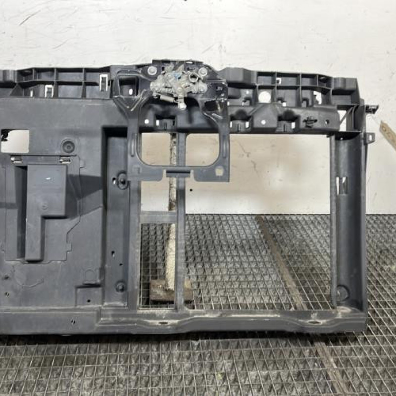 Face avant PEUGEOT 208 1 Photo n°1