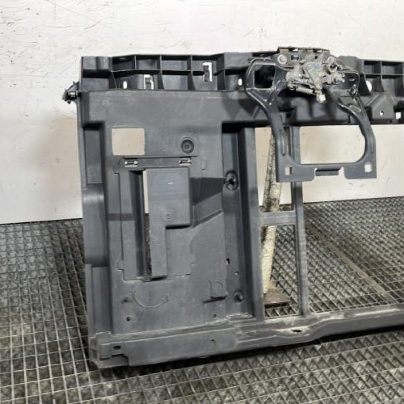 Face avant PEUGEOT 208 1 Photo n°2