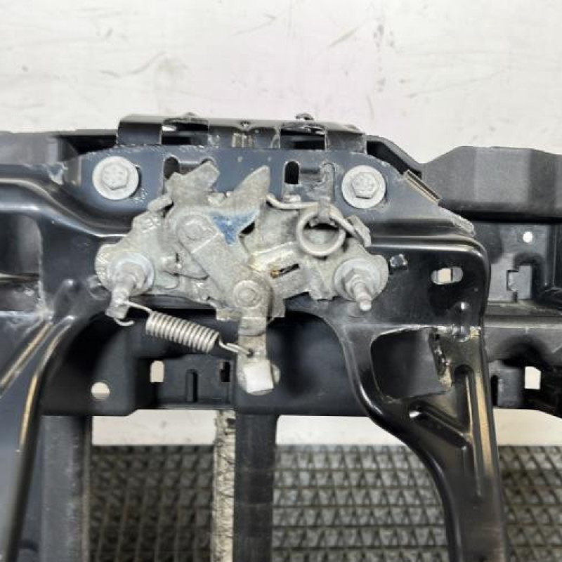 Face avant PEUGEOT 208 1 Photo n°4