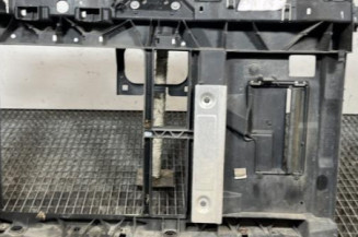 Face avant PEUGEOT 208 1