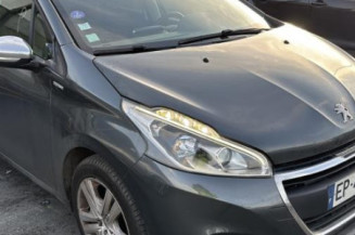 Face avant PEUGEOT 208 1