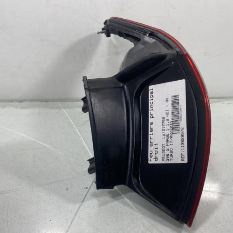 Feu arriere principal droit (feux) PEUGEOT 308 2 Photo n°2