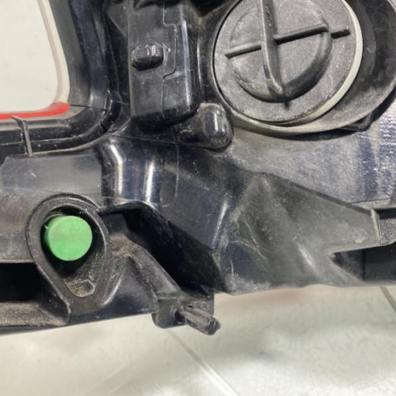 Feu arriere principal droit (feux) PEUGEOT 308 2 Photo n°7