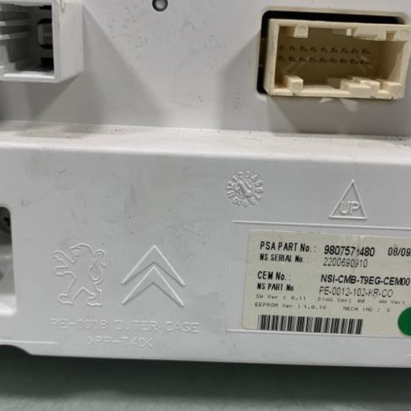 Compteur PEUGEOT 308 2 Photo n°4