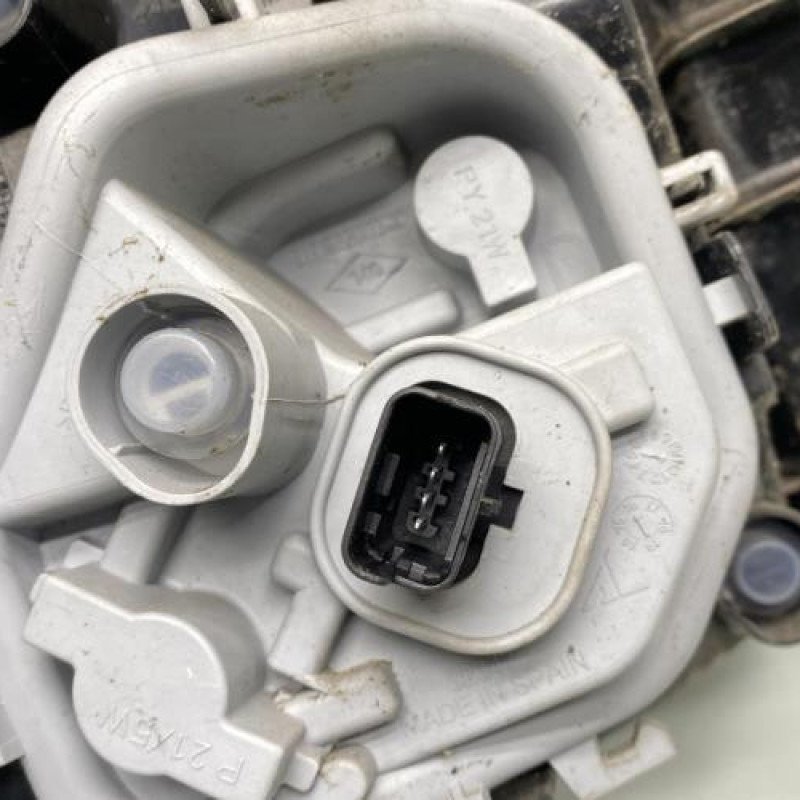 Feu arriere principal droit (feux) RENAULT CAPTUR 1 Photo n°3