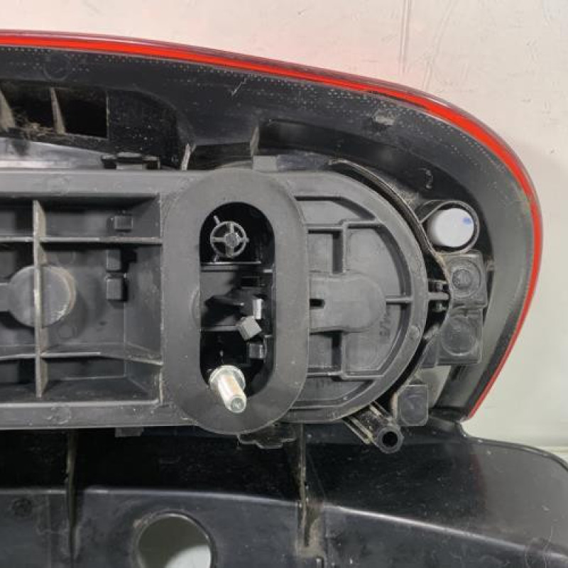 Feu arriere principal droit (feux) DACIA DUSTER 1 Photo n°2